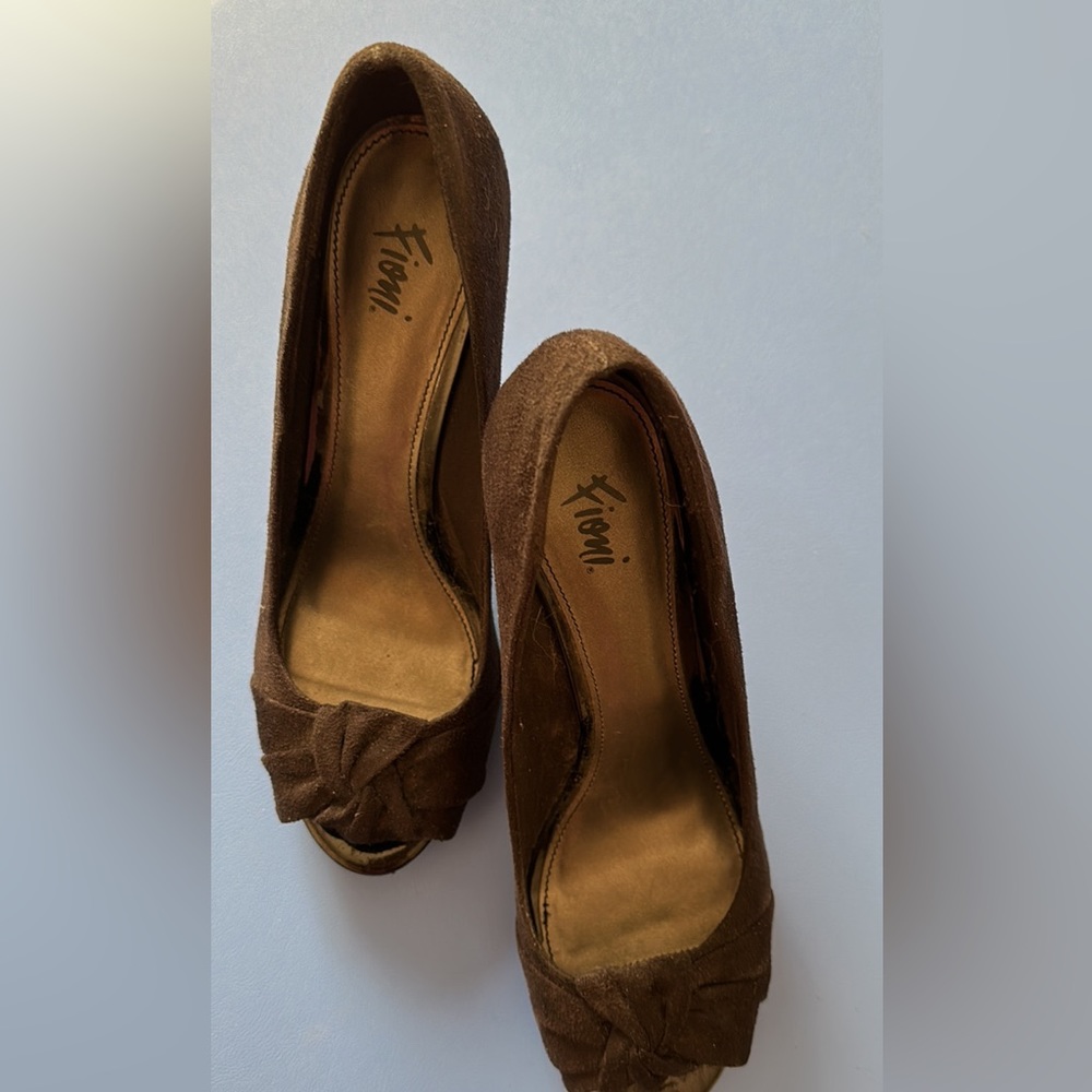 Fiona Women’s black heels size 8 M like new